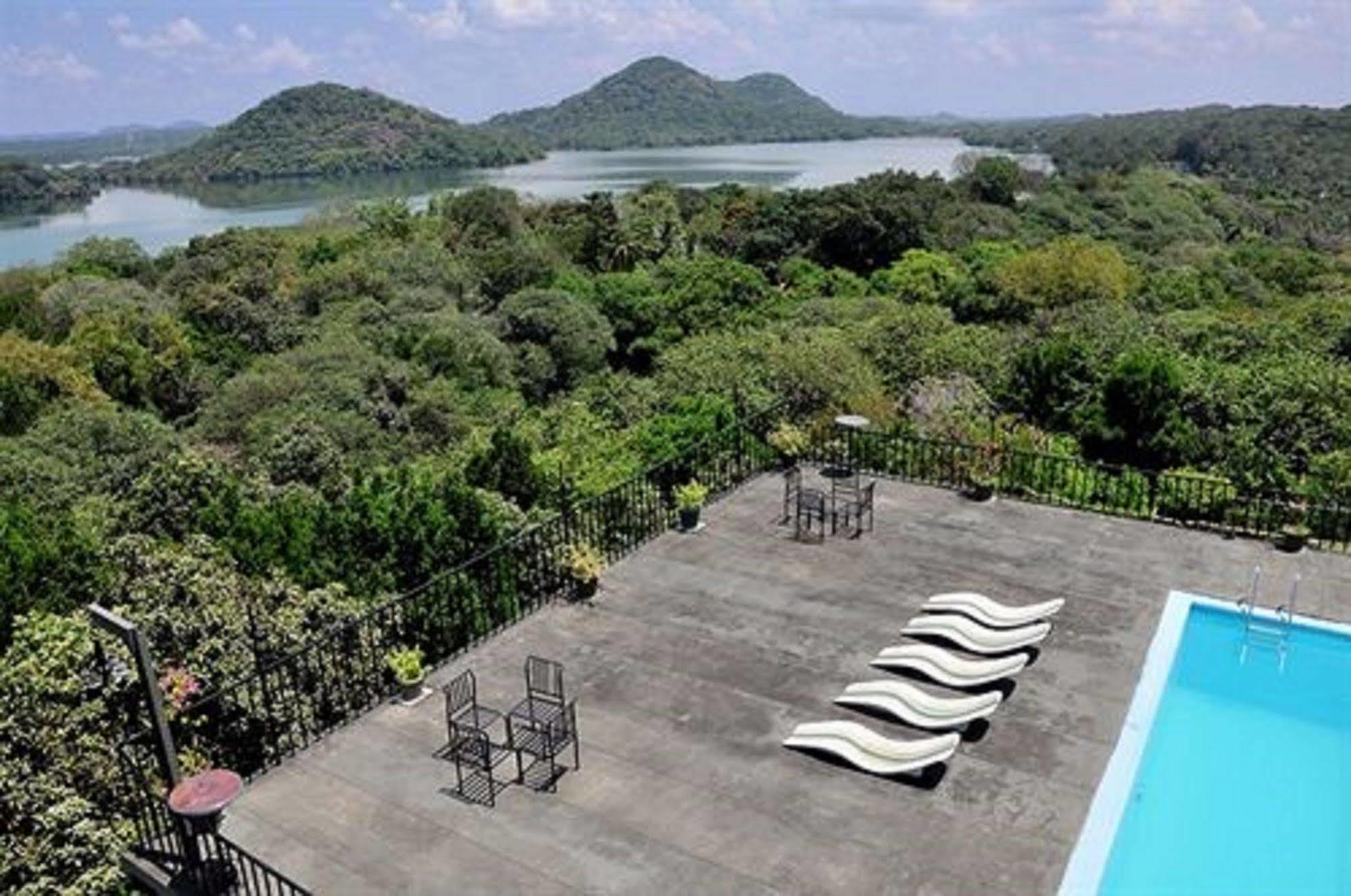Giritale Hotel Polonnaruwa Exterior foto